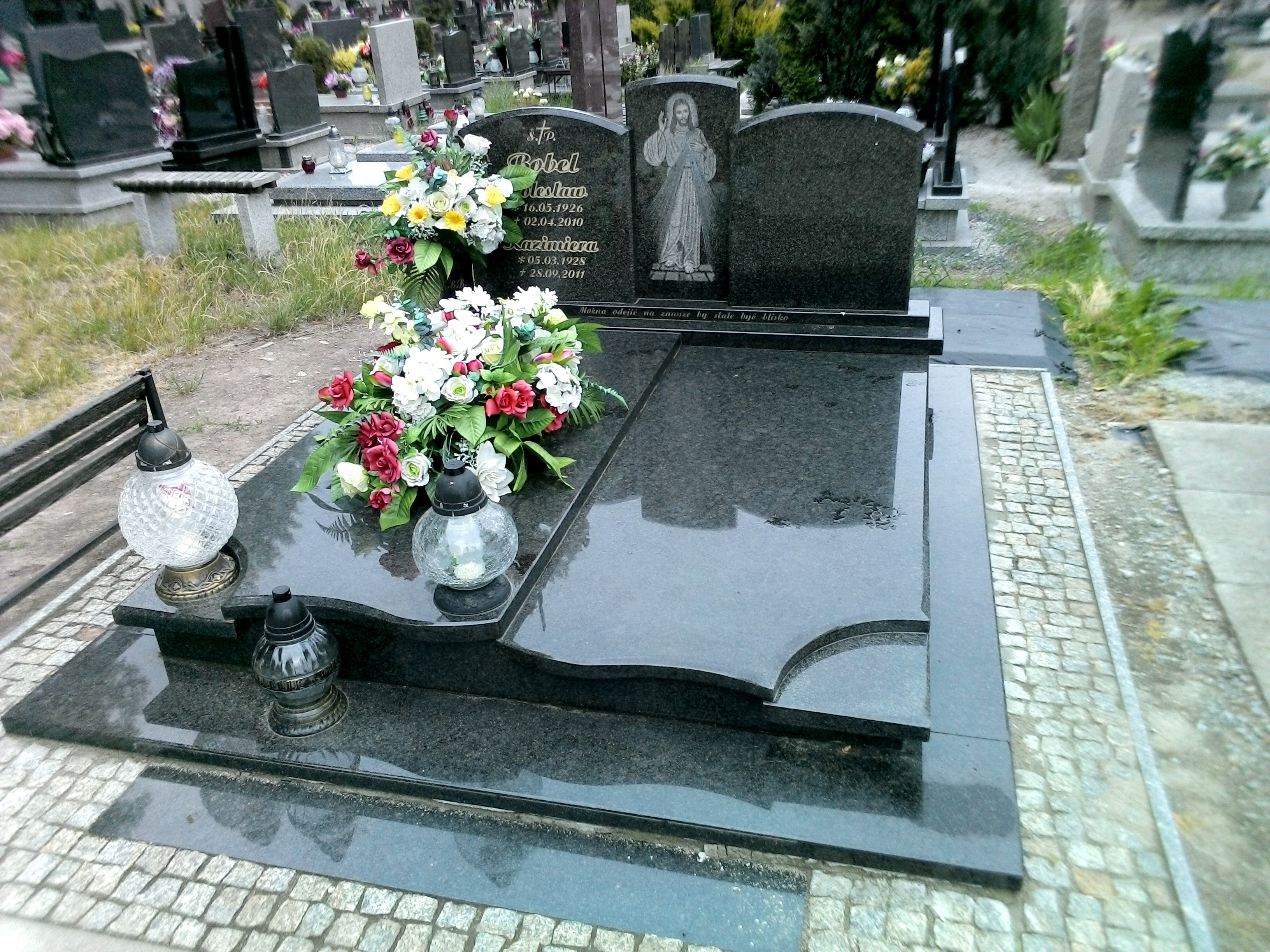 Grób Bolesław Bobel