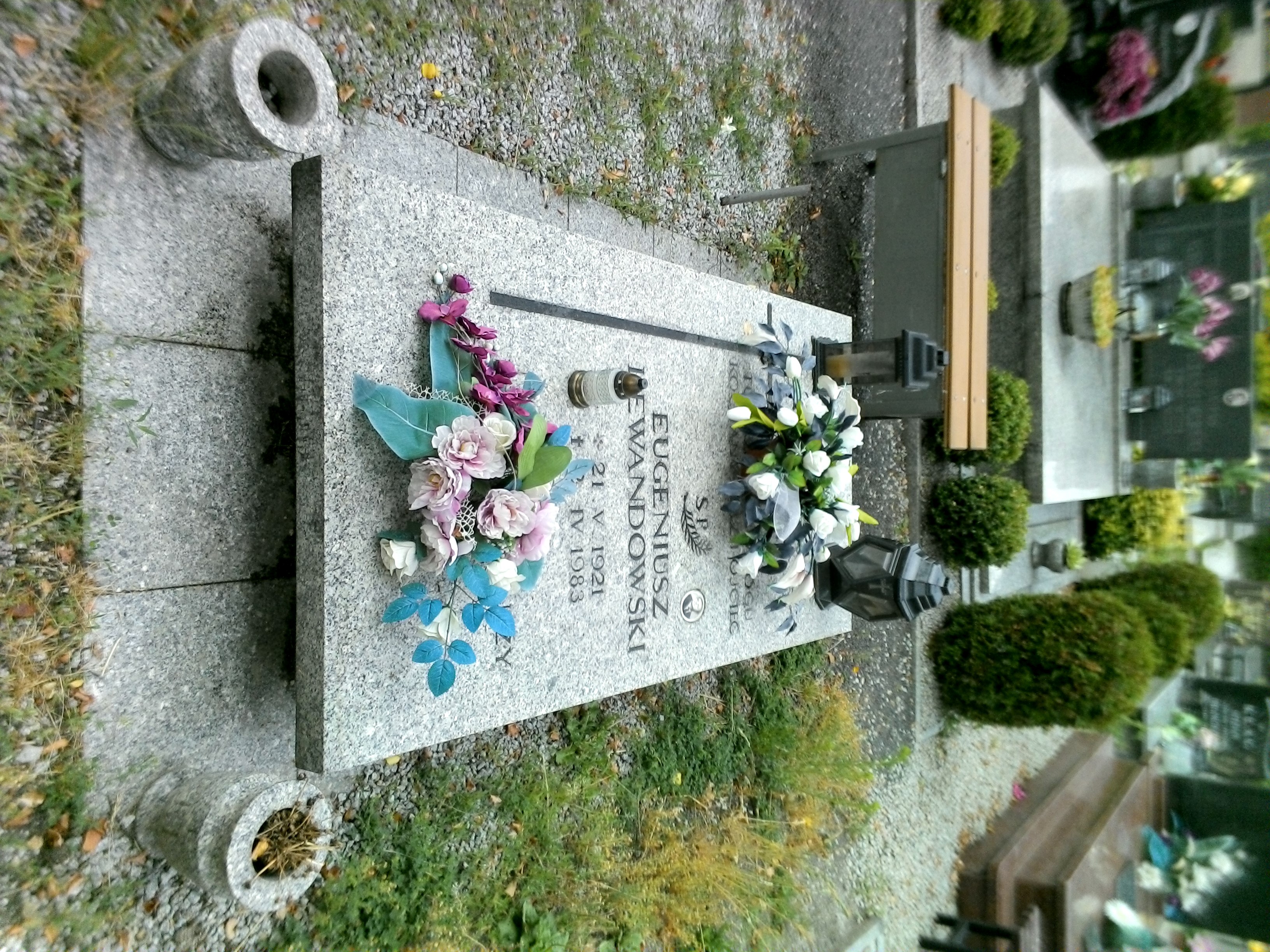 Grób Eugeniusz Lewandowski