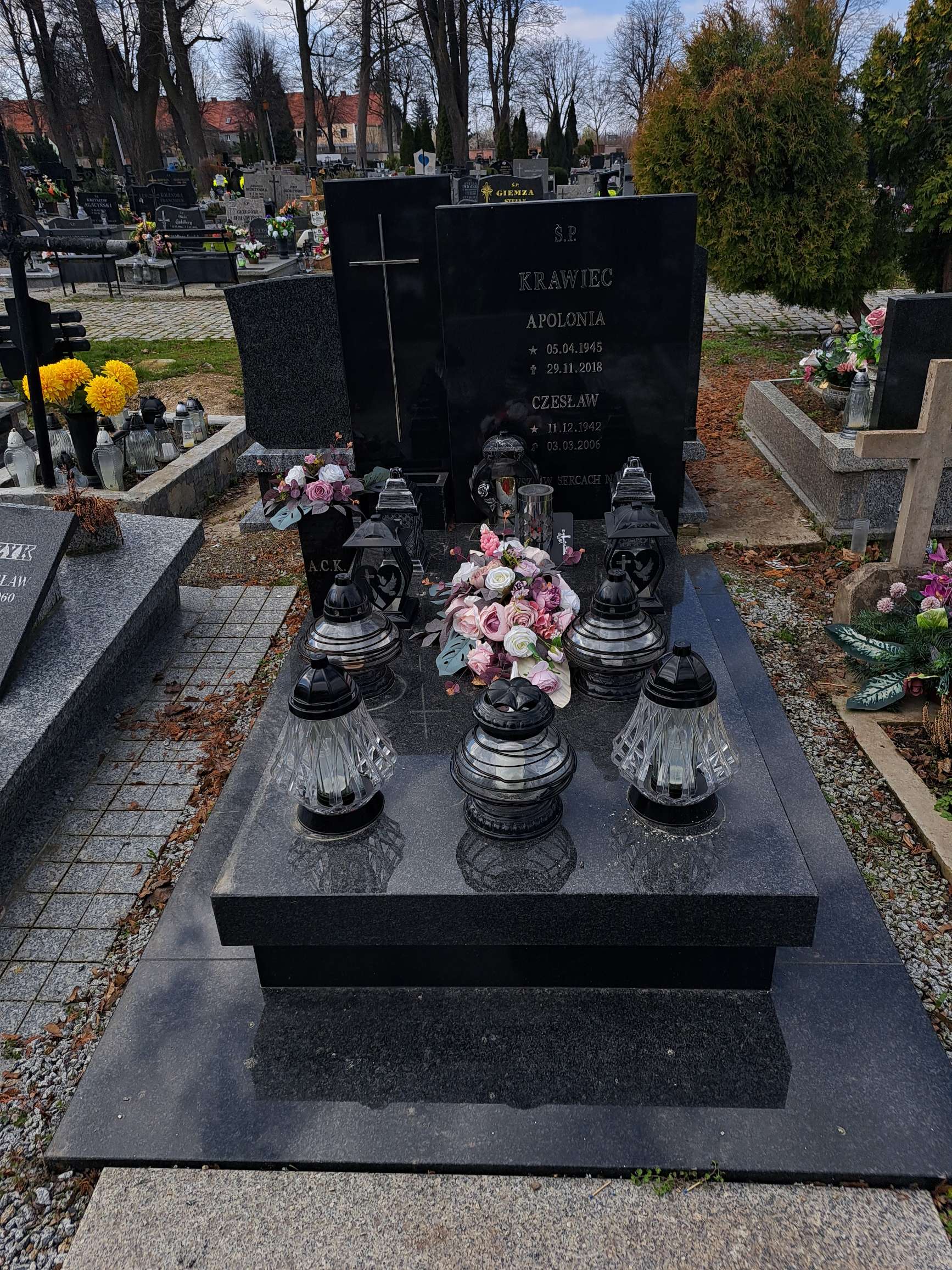 Apolonia Krawiec 1945 Strzegom - Grobonet - Wyszukiwarka osób pochowanych