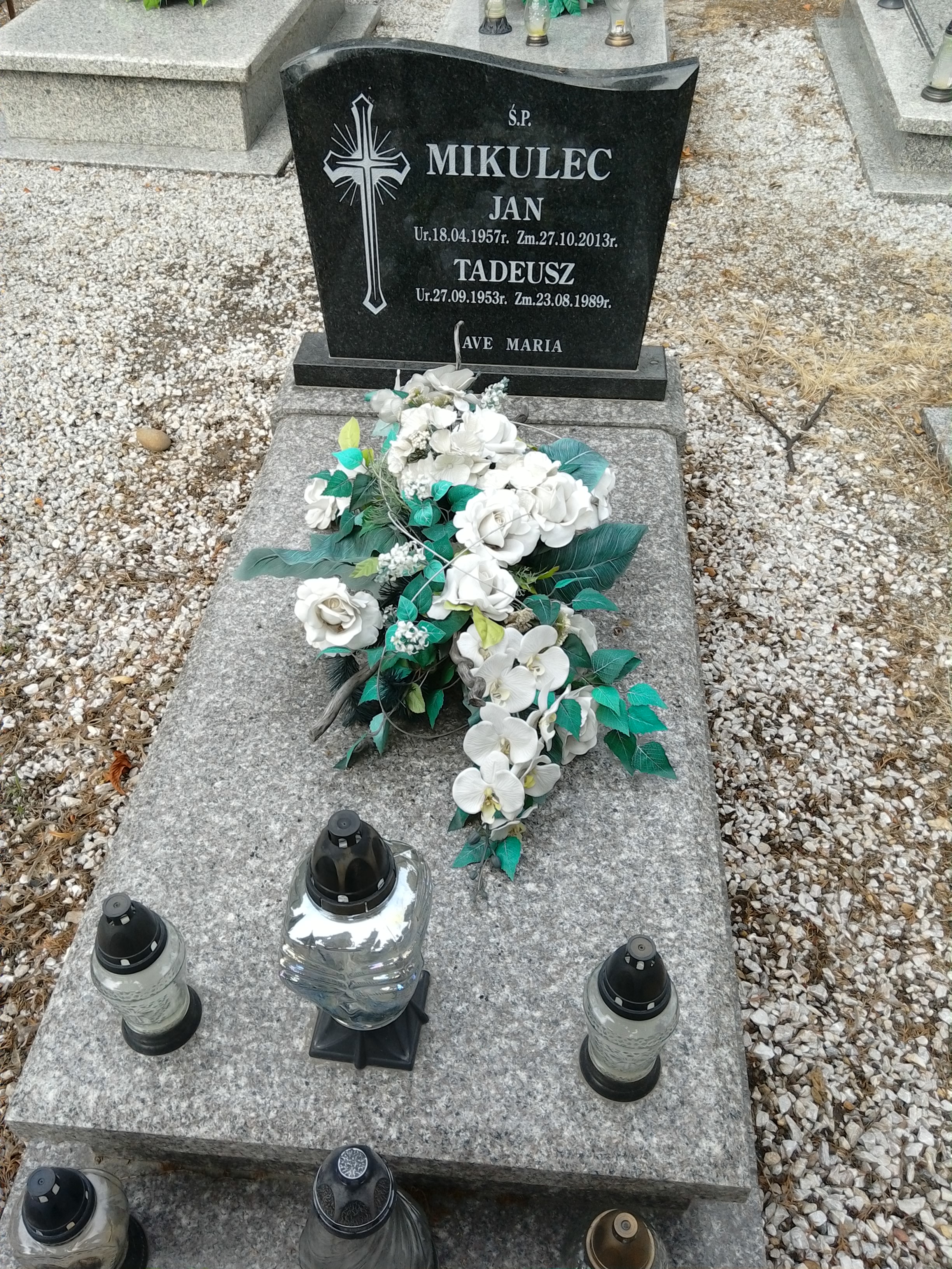 Grób Tadeusz Mikulec