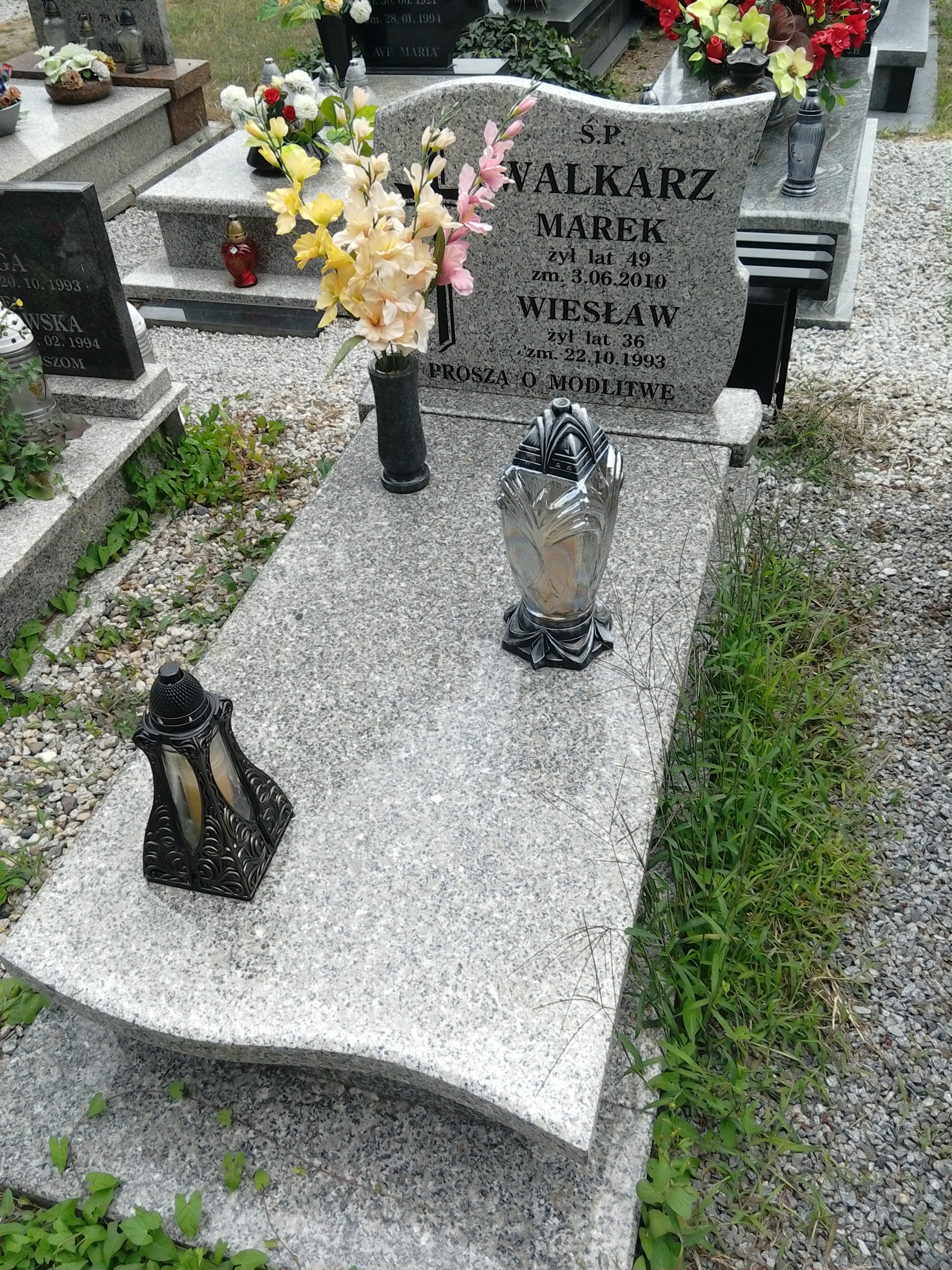 Grób Marek Walkarz