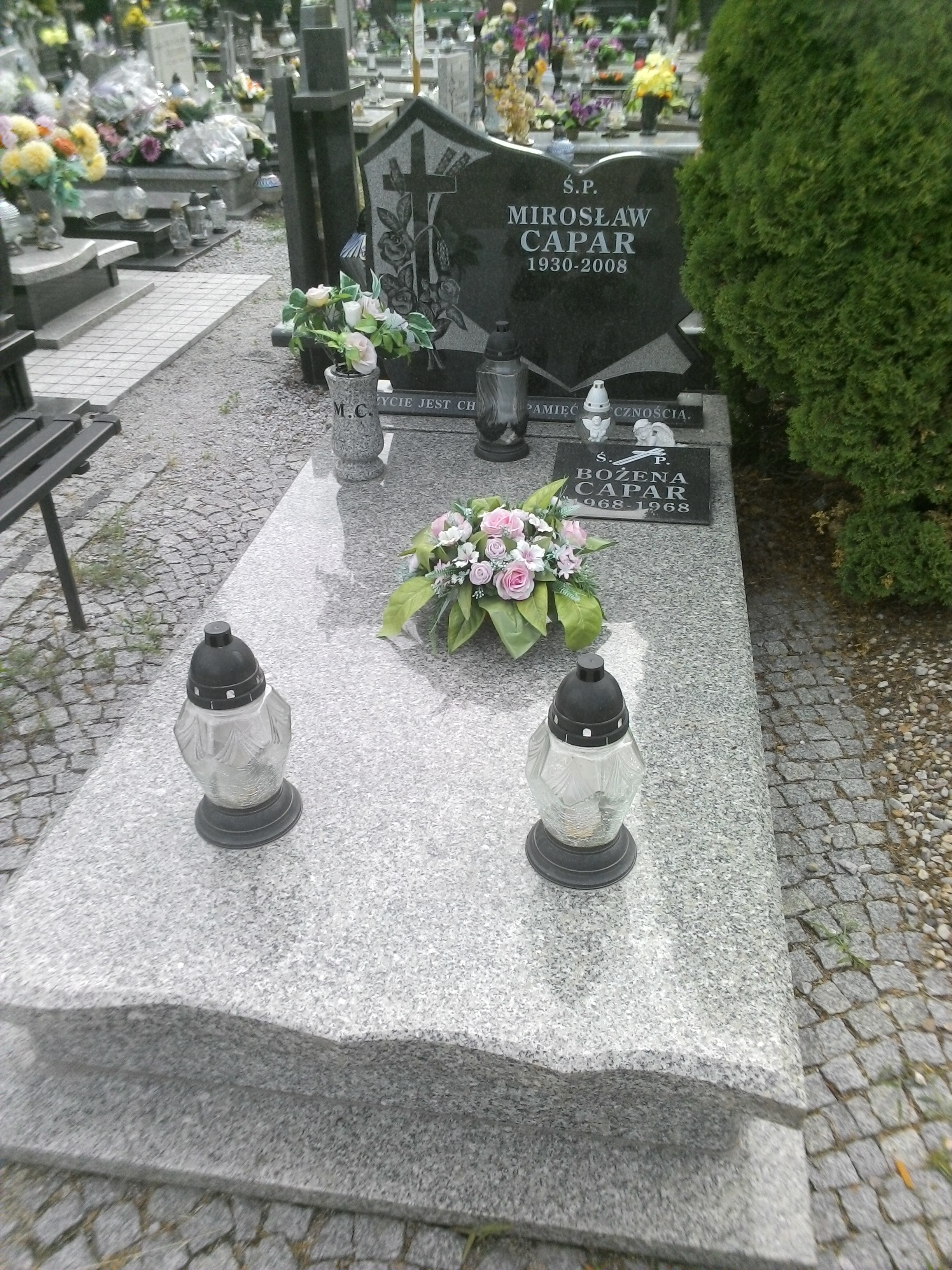 Grób Bożena Capar