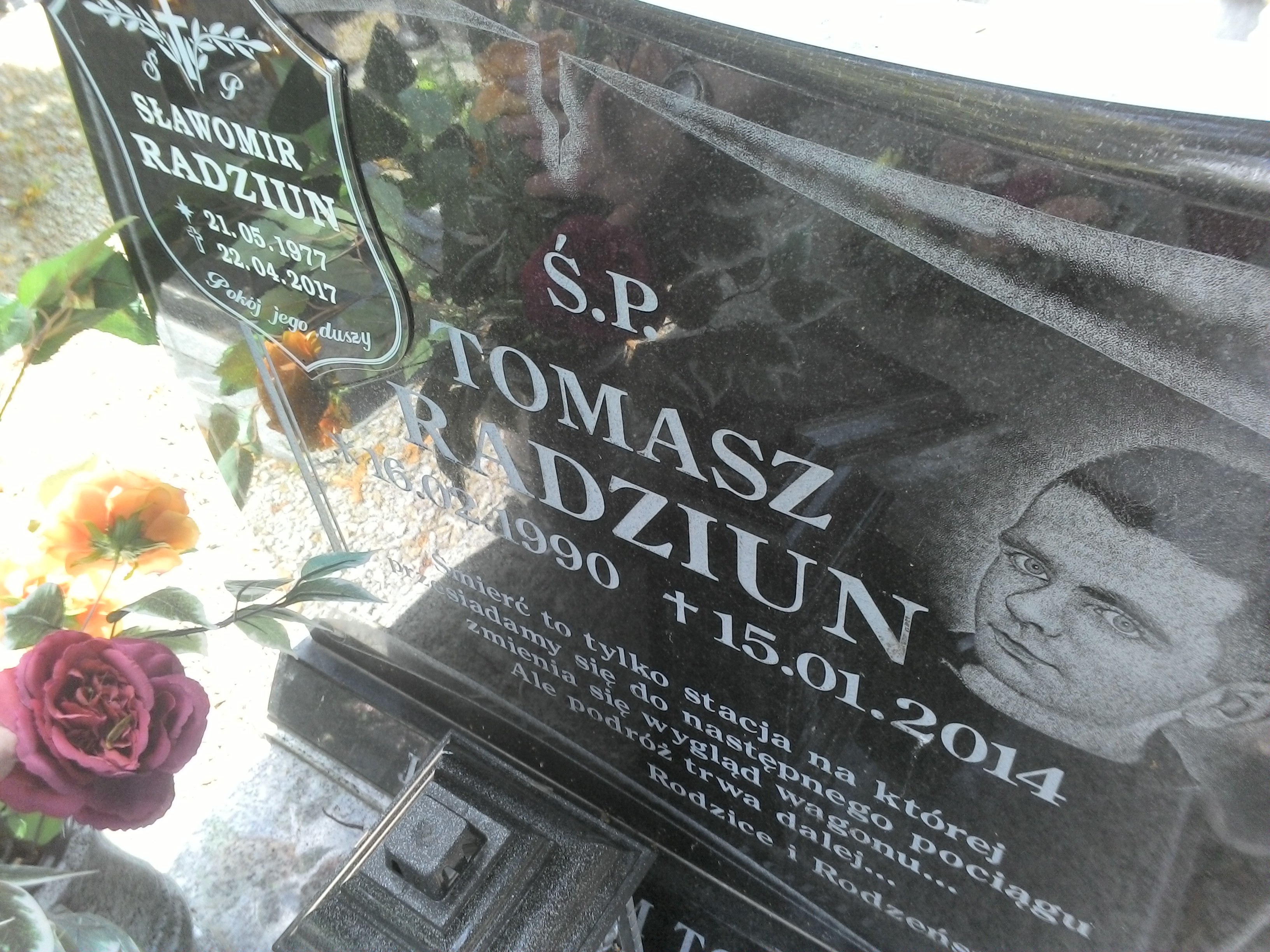 Sławomir Andrzej Radziun 1977 Strzegom - Grobonet - Wyszukiwarka osób pochowanych